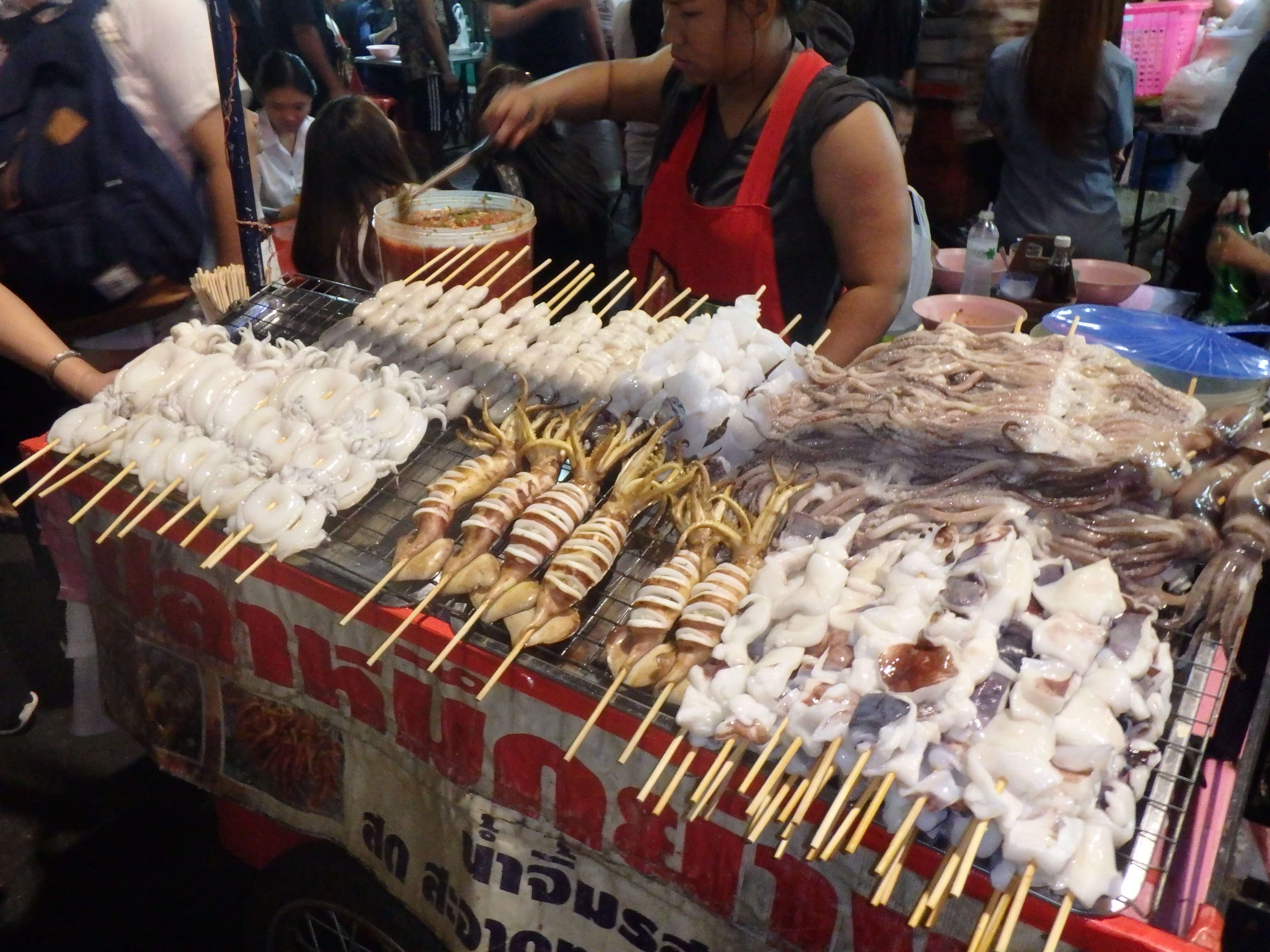 Bangkok - brochettes - Khao San Road