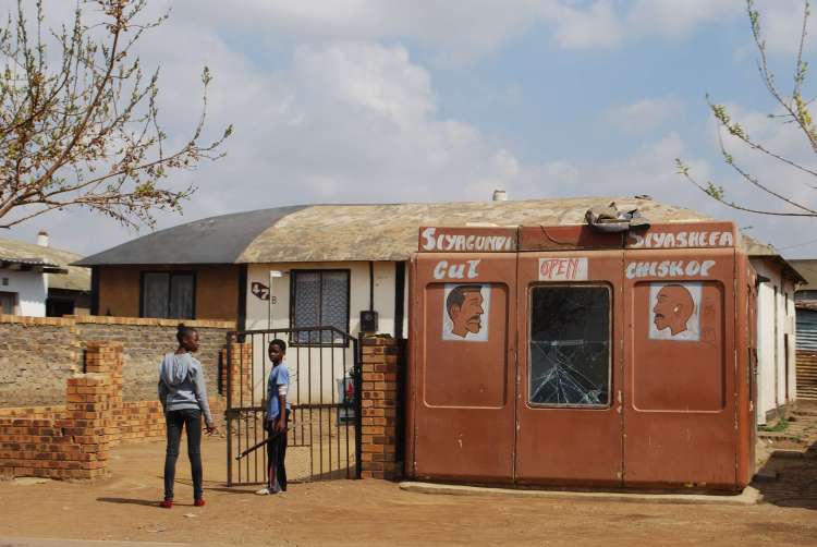 Elephant house, Soweto