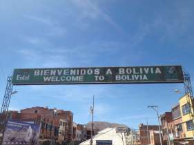 Desaguadero - frontière Pérou - Bolivie