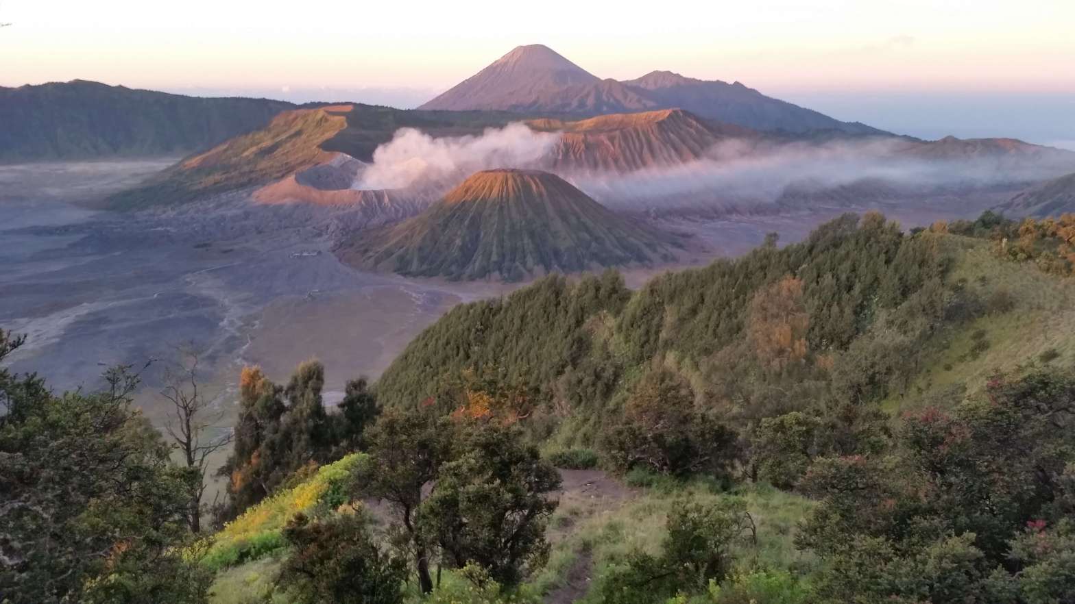 Lever du soleil, Mont Bromo, Indonésie