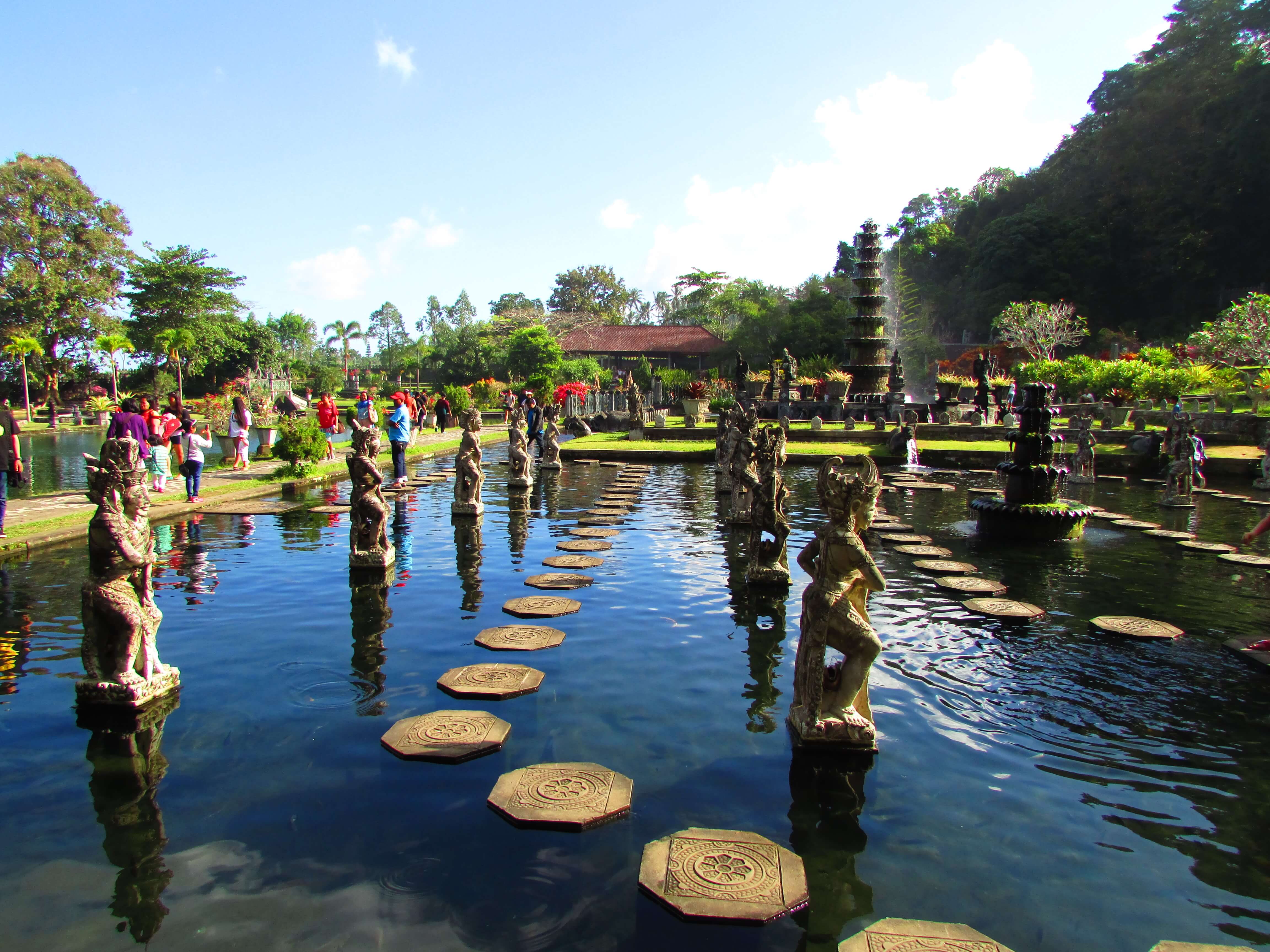 Bassins de Tirta Gangga, Bali