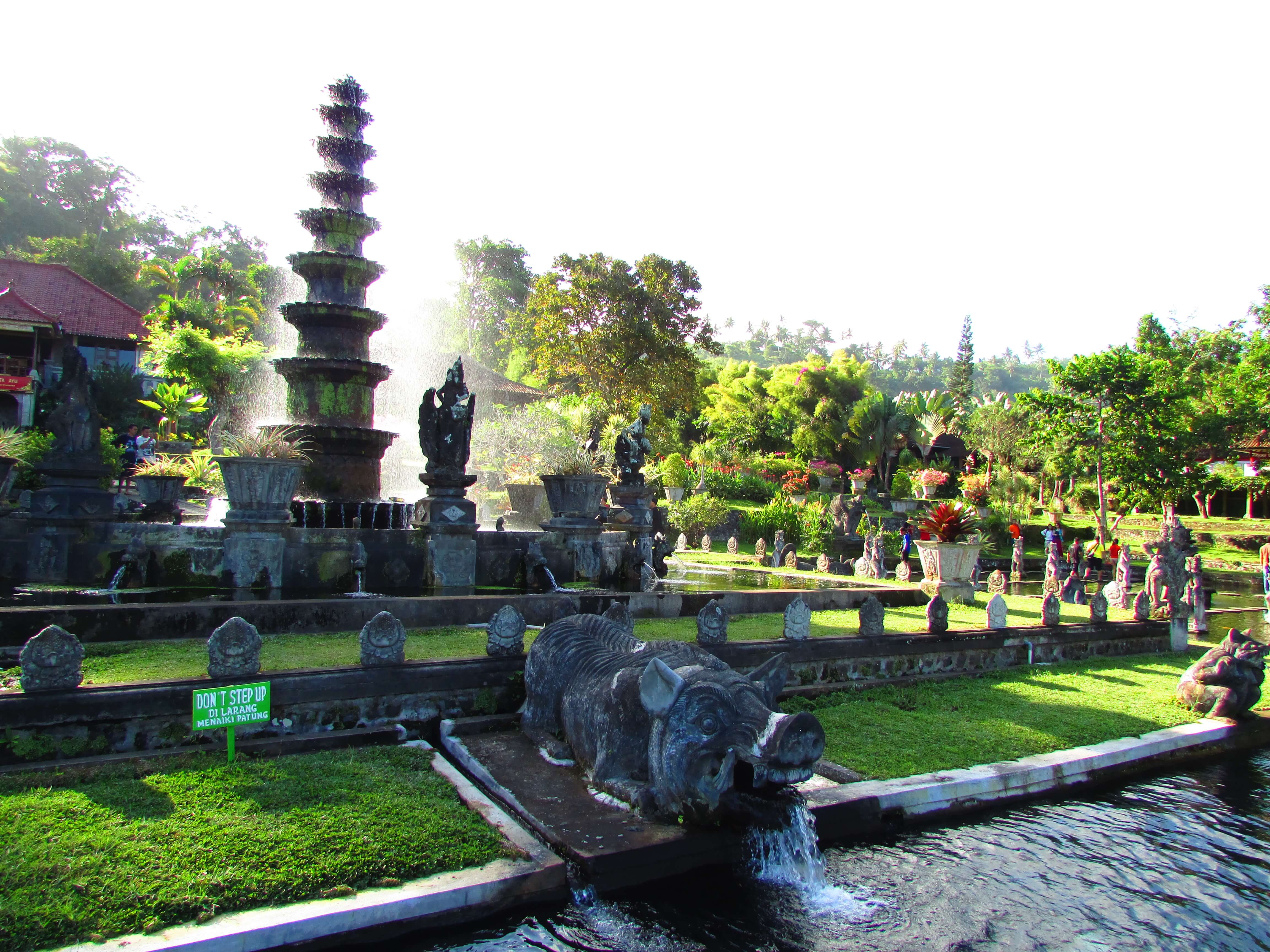 Jardins, Tirta Gangga, Bali