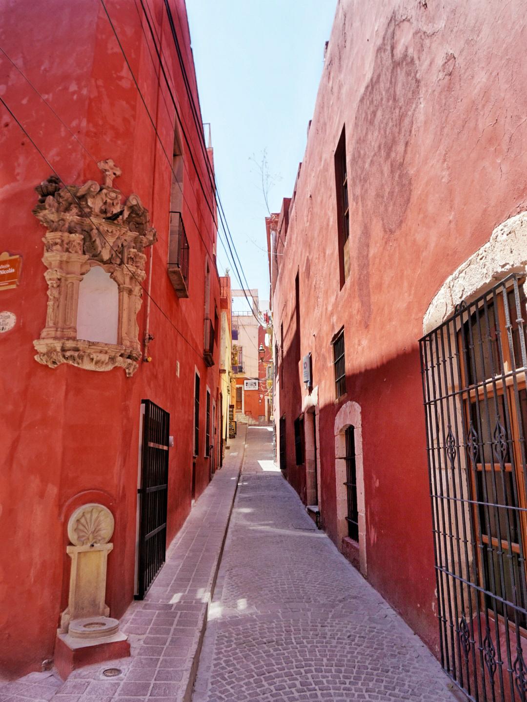 Ruelle rouge, Guanajuato, Mexique