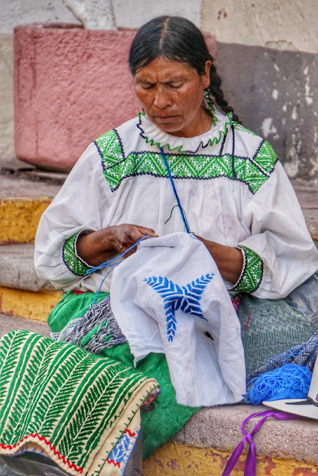 Femme qui tisse, Valladolid, Mexique