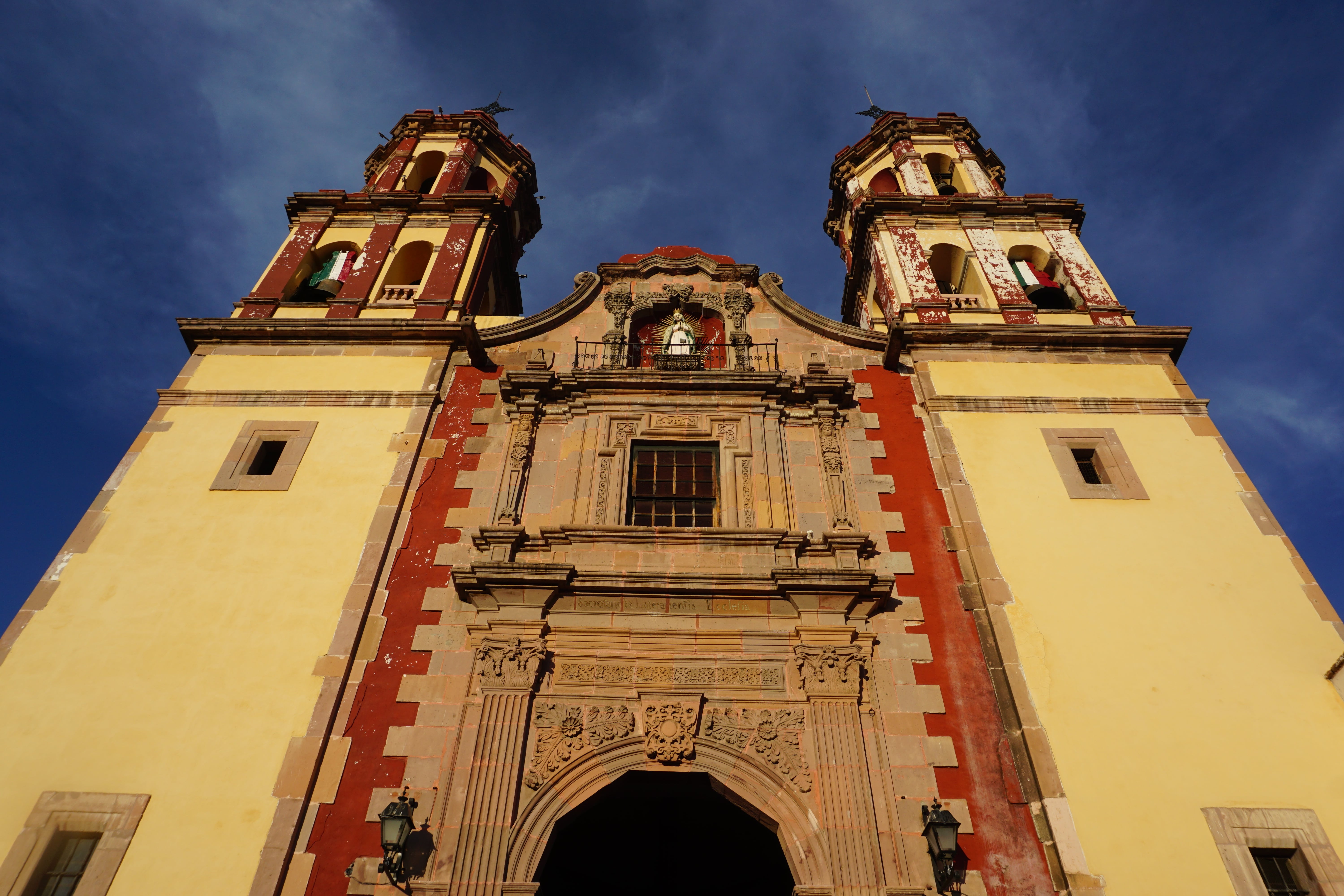 Eglise jaune, Querétaro, Mexique