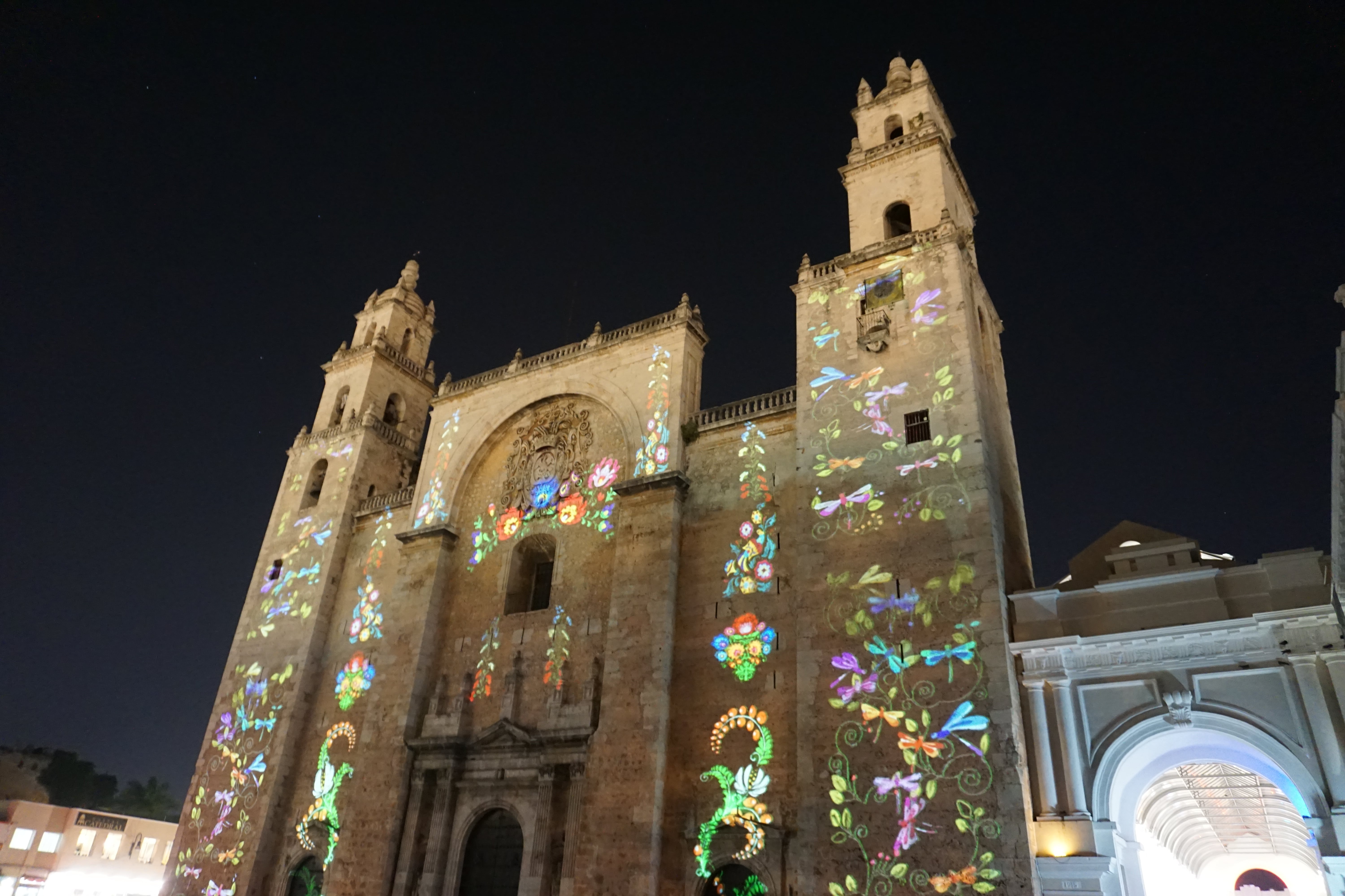 Church Lightshow, Mérida, Mexique
